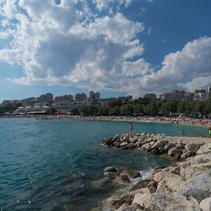 Luxury Rooms Near The Beach1